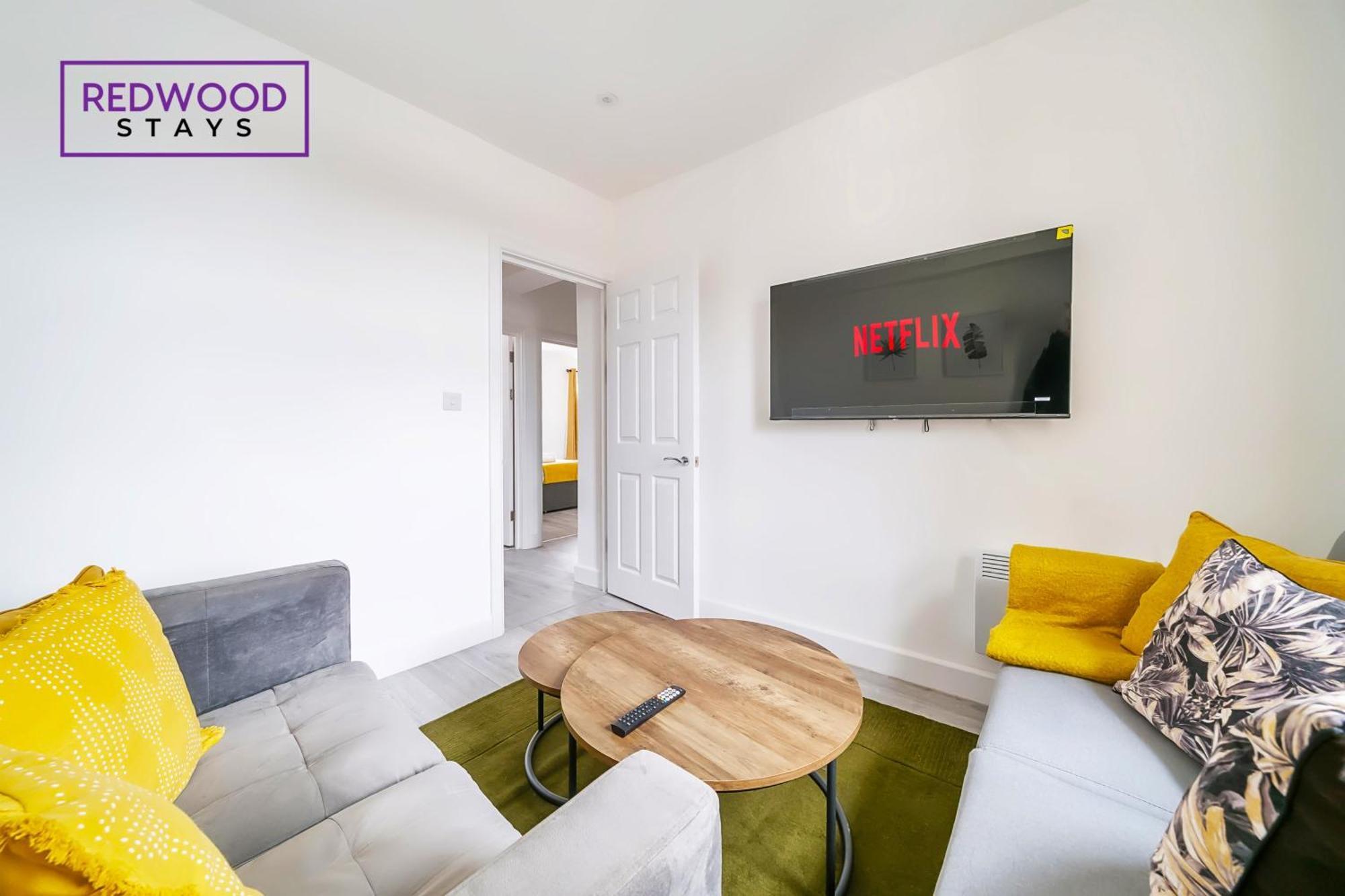 Brand New, 2 Bed 1 Bath, Modern Town Center Apartment, Free Wifi & Netflix By Redwood Stays Aldershot Esterno foto