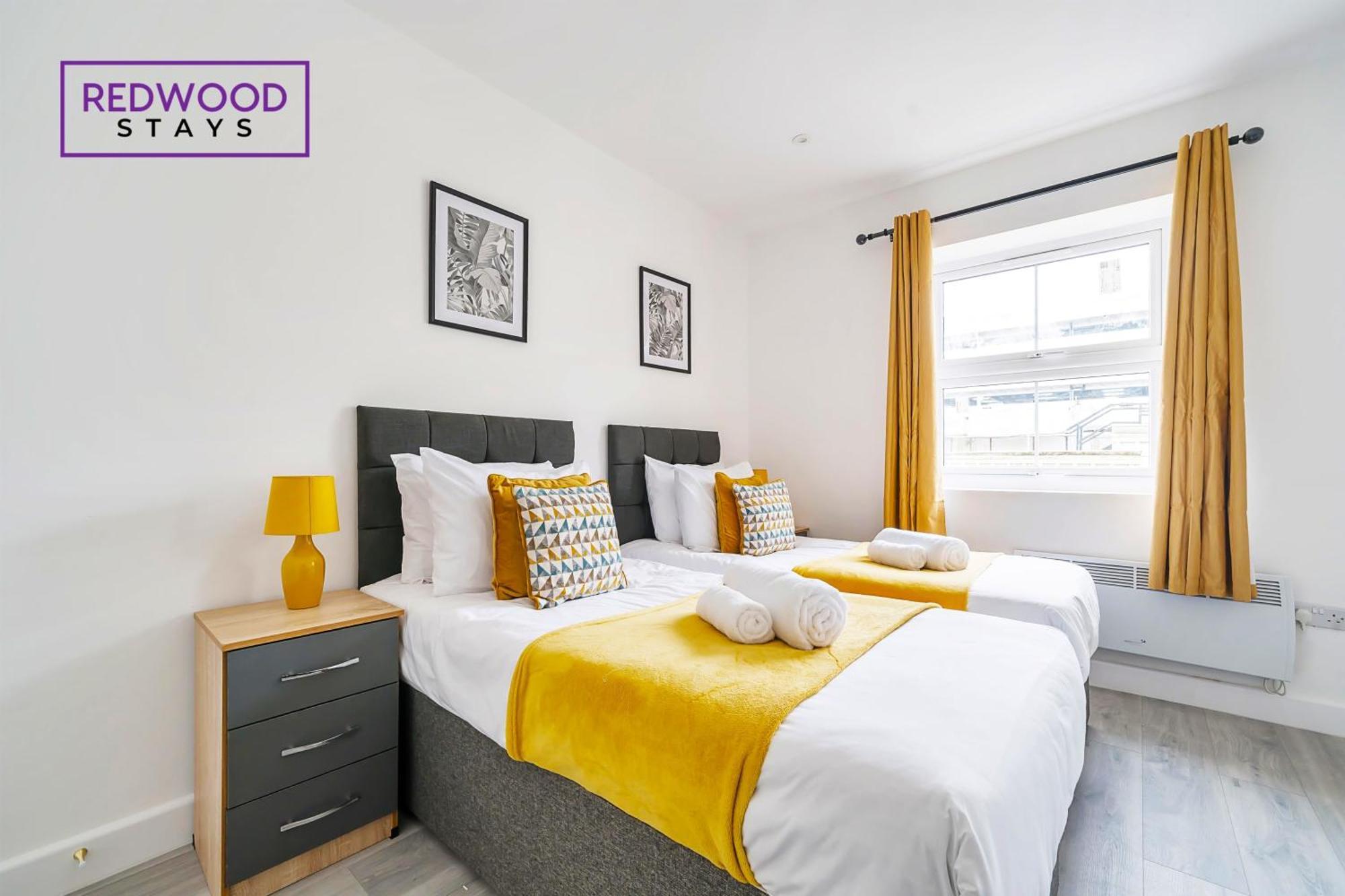 Brand New, 2 Bed 1 Bath, Modern Town Center Apartment, Free Wifi & Netflix By Redwood Stays Aldershot Esterno foto