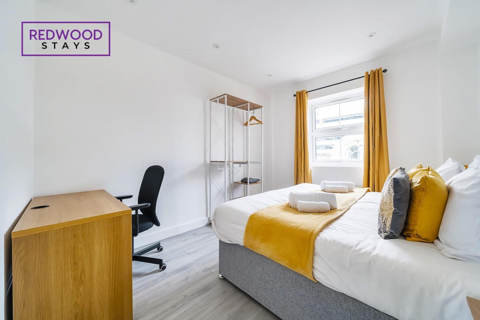 Brand New, 2 Bed 1 Bath, Modern Town Center Apartment, Free Wifi & Netflix By Redwood Stays Aldershot Esterno foto